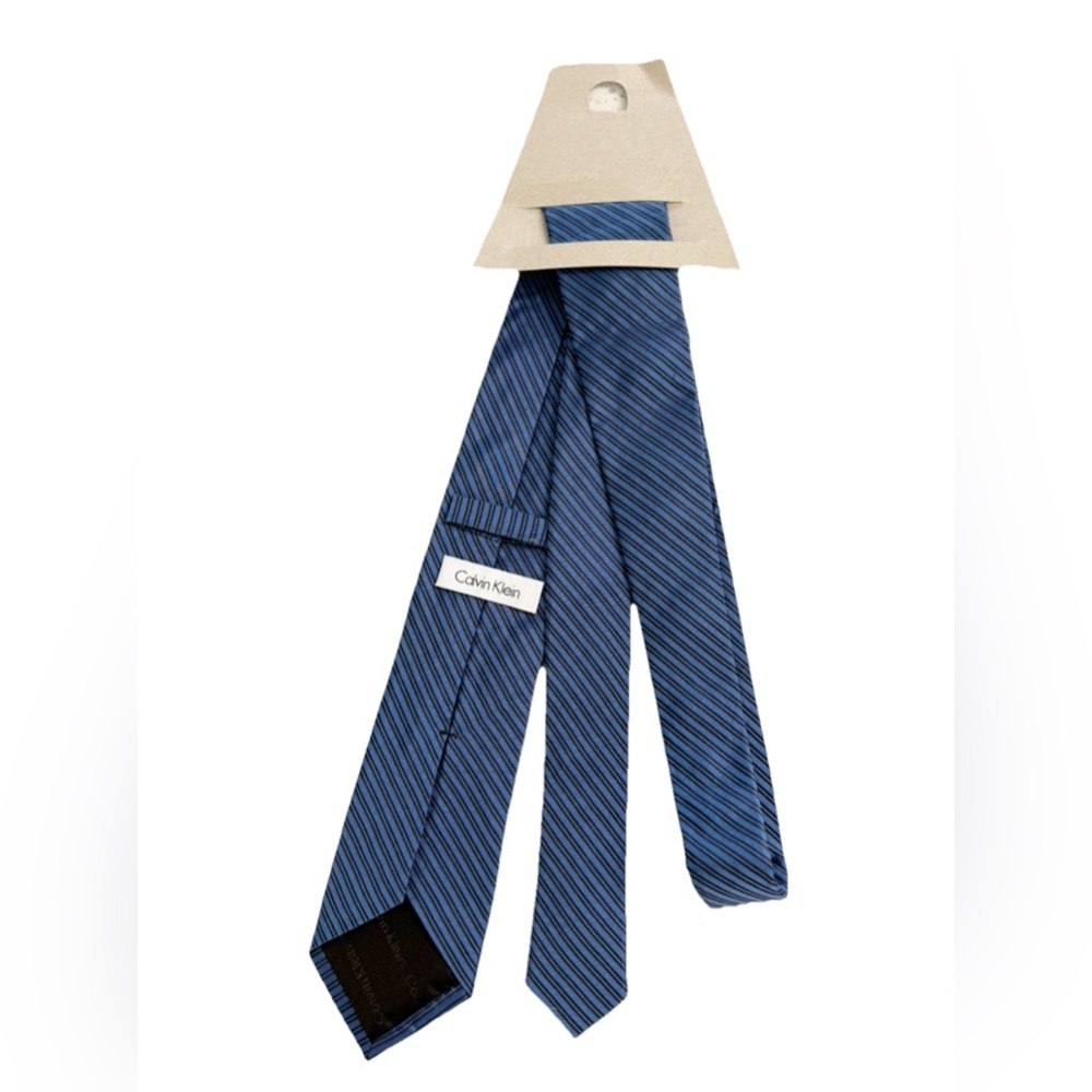 Calvin Klein Blue Diagonal Stripe Silk Tie Classic Business 3”